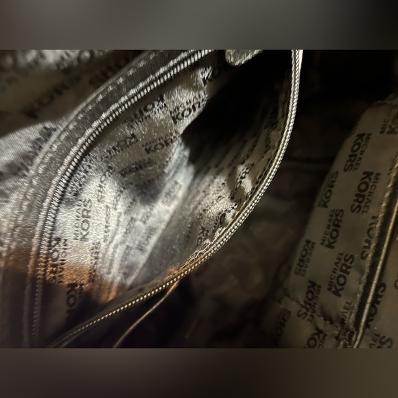 Like new Michael Kors Fulton Satchel Black Leather - Picture 8 of 14